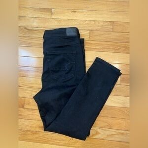 American Eagle Distress straight leg